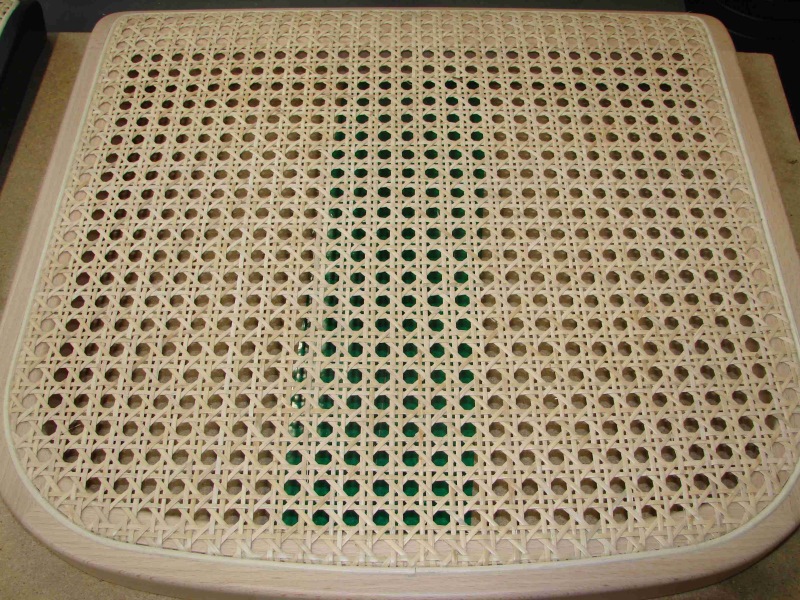 Sitzfläche für Thonet Freischwinger S32/S64: Ersatzteil mit Wiener Geflecht, helles Holz.