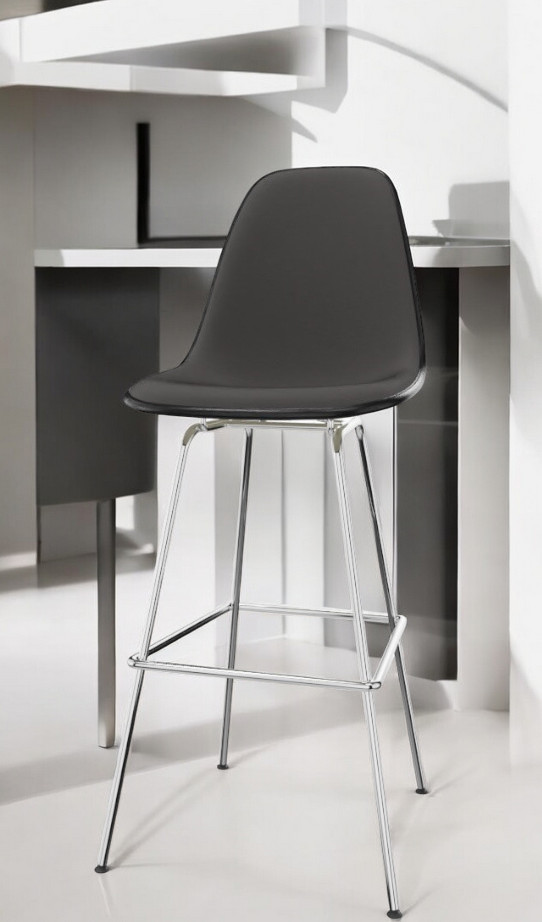 Schwarzer Eames Plastic Bar Stool Barhocker von Vitra mit verchromtem Gestell, vollgepolstert. Moderner Design-Hocker.