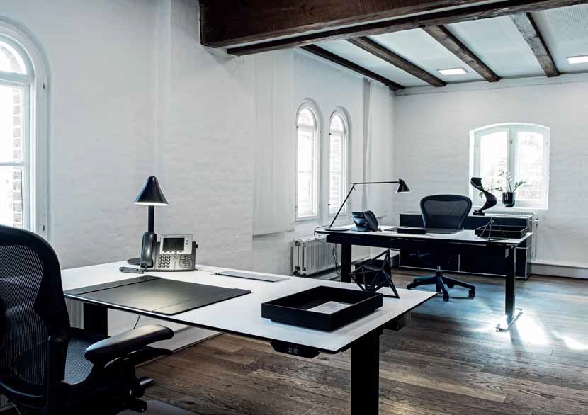 NJP Tischleuchte Louis Poulsen