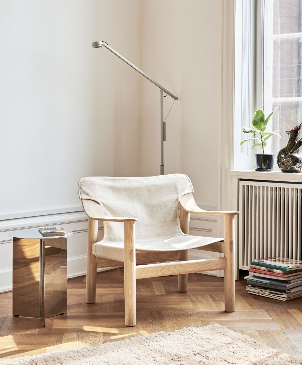 Bernard Chair Sessel von Hay, Eiche massiv mit Naturleder, moderner skandinavischer Sessel.