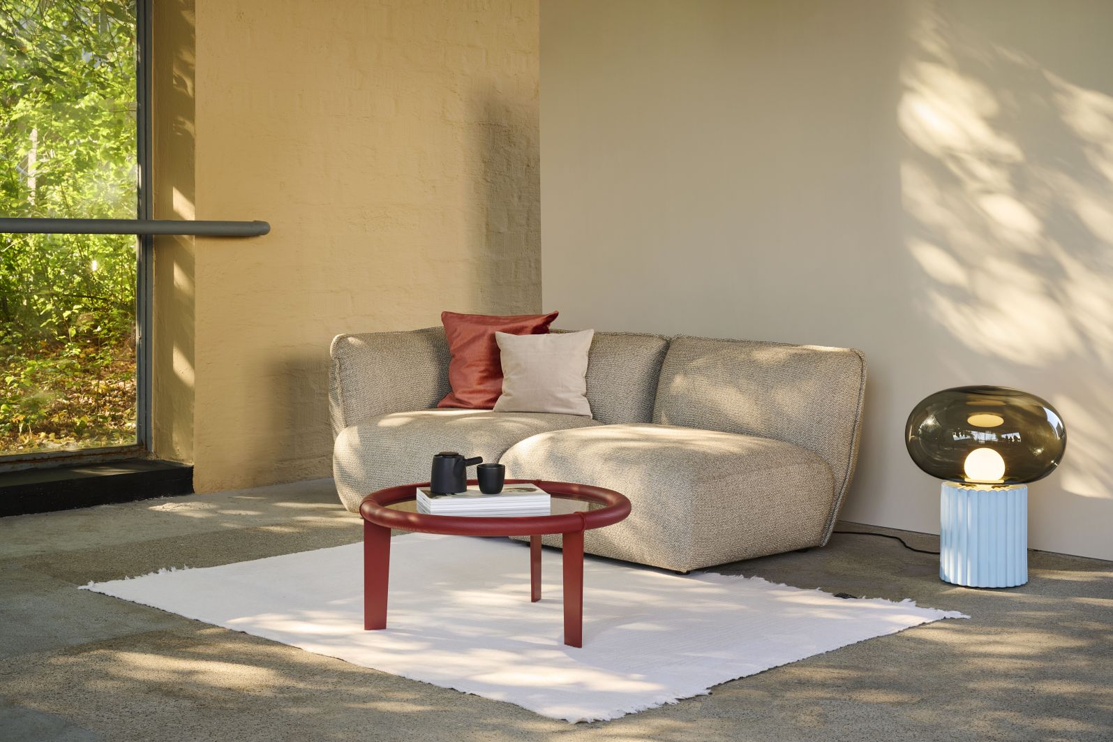 Boia Couchtisch rot Favius