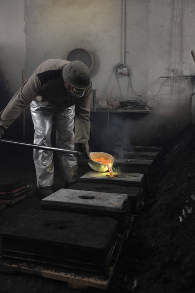 Walter Gropius Türdrücker Tecnolumen Nickel poliert