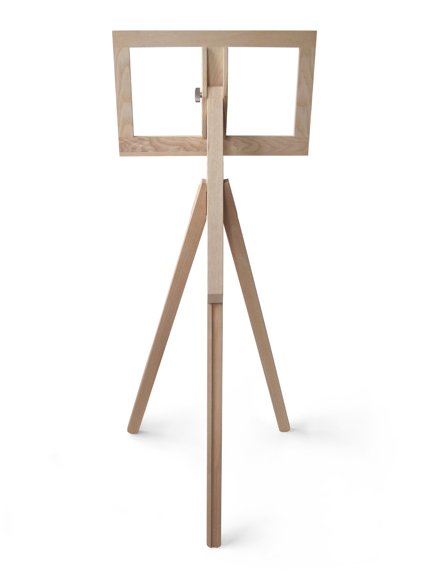 Heller Holz Notenständer mit zwei nebeneinander liegenden Notenpulten und Stativbeinen.