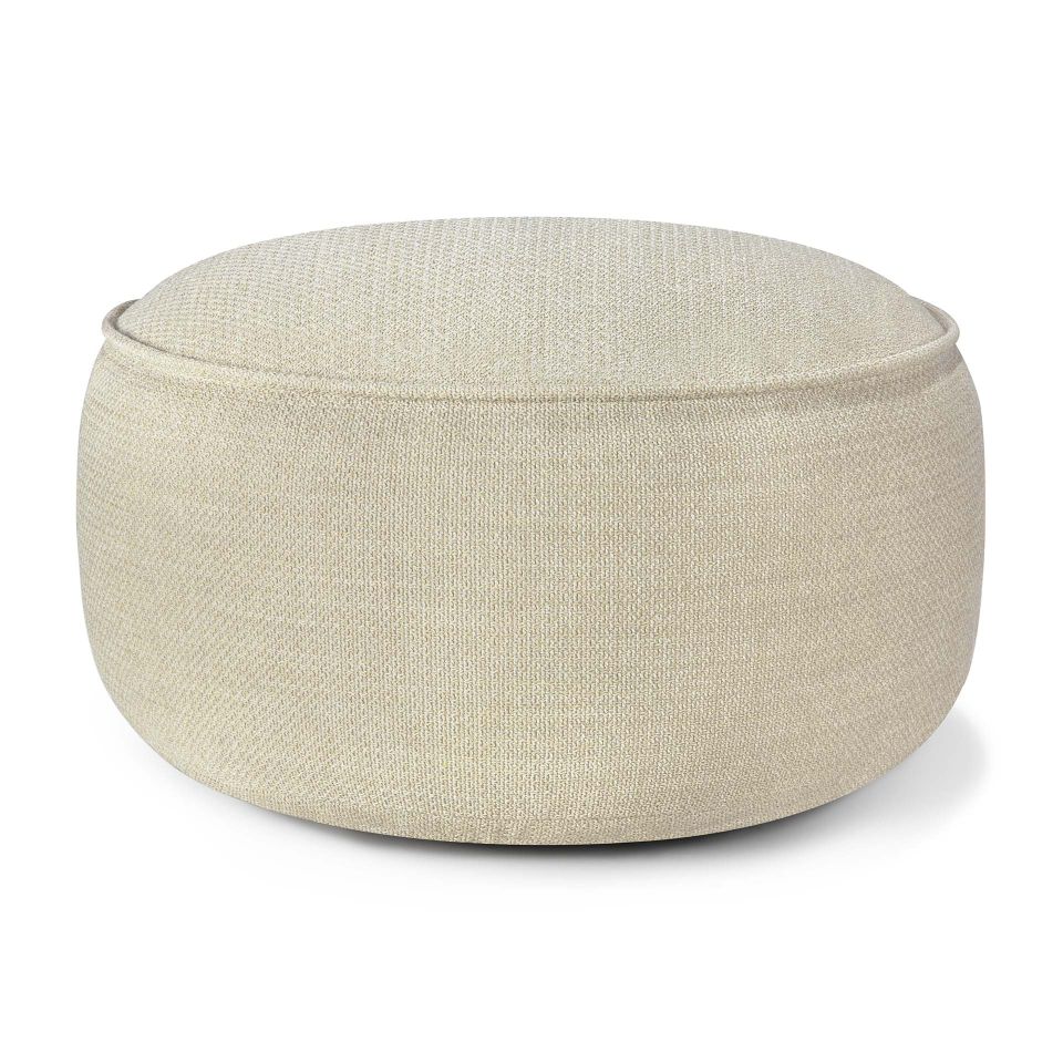 Beiger Ethnicraft Donut Sitzhocker XL für den Außenbereich, runder Pouf mit Textur.