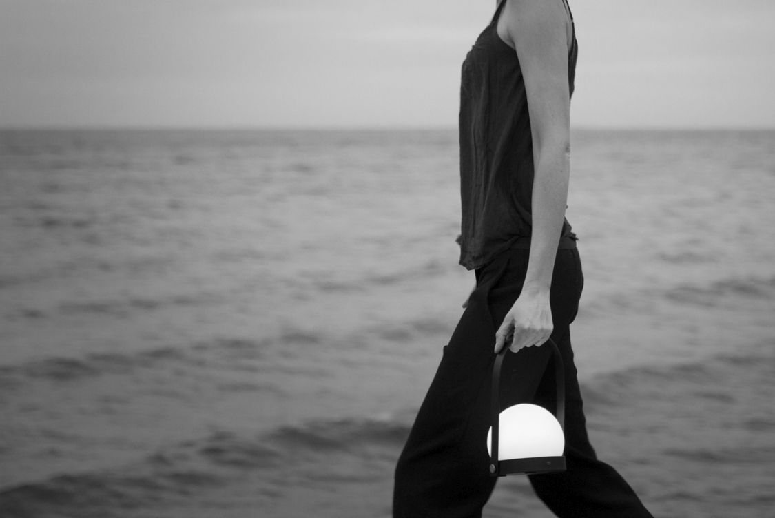 Carrie tragbare Tischleuchte Akkuleuchte Audo