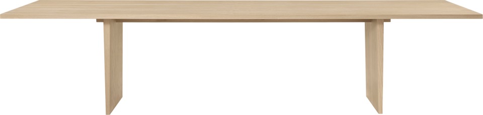 Private Esstisch von Gubi, rechteckig und aus hellem Holz, ideal für Esszimmer.