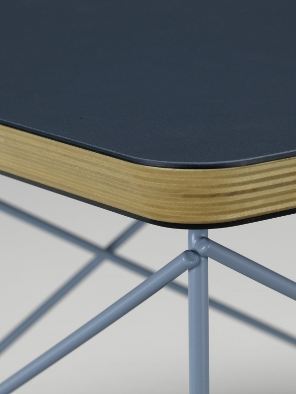 Occasional Table LTR Beistelltisch Linoleum Smoke blue Vitra 