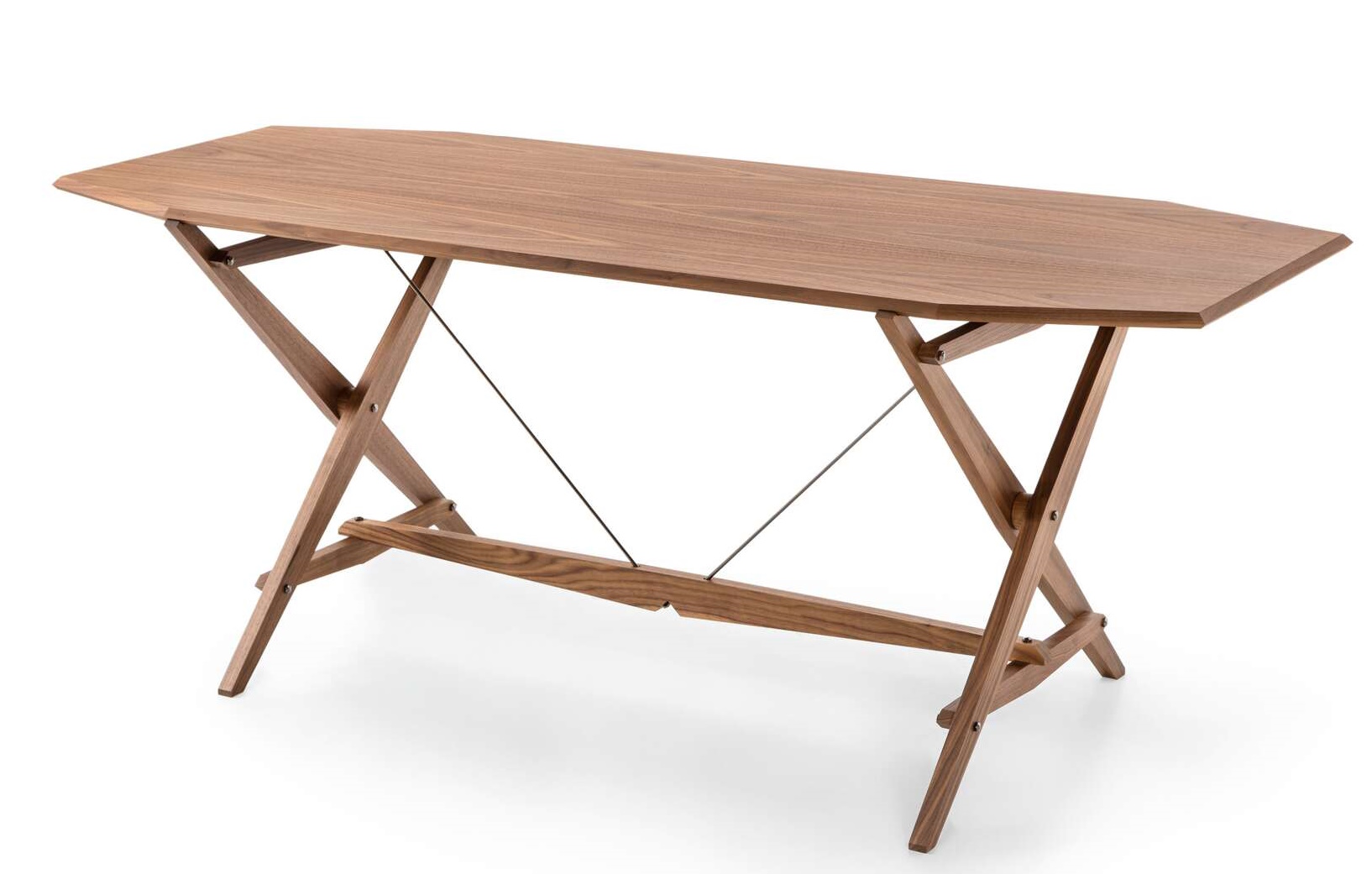833 Cavalletto Esstisch aus amerikanischem Nussbaum von Cassina. Moderner Holztisch mit X-förmigem Gestell.