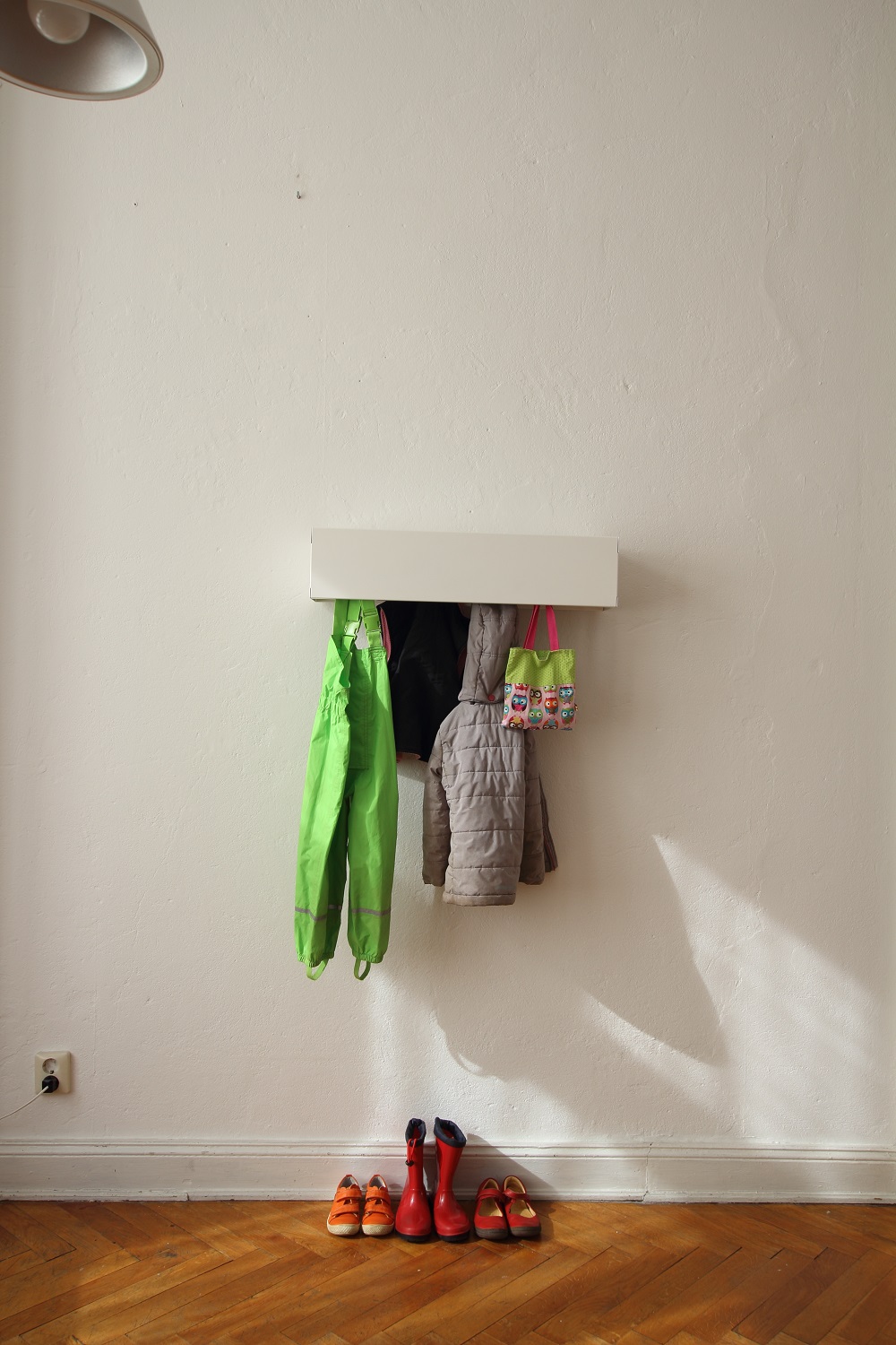 Wandgarderobe CR Linea1 by Müller Möbelwerkstätten