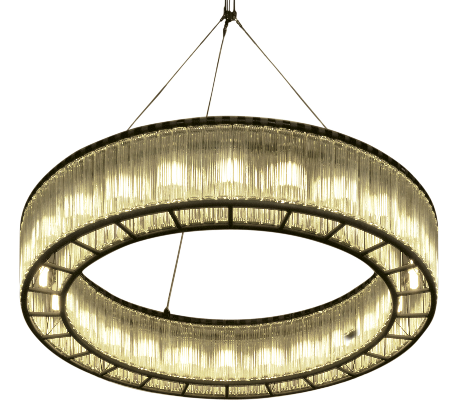 Estadio Deckenleuchte von Santa & Cole: Runde Hängelampe mit Glasstäben und warmem Licht.