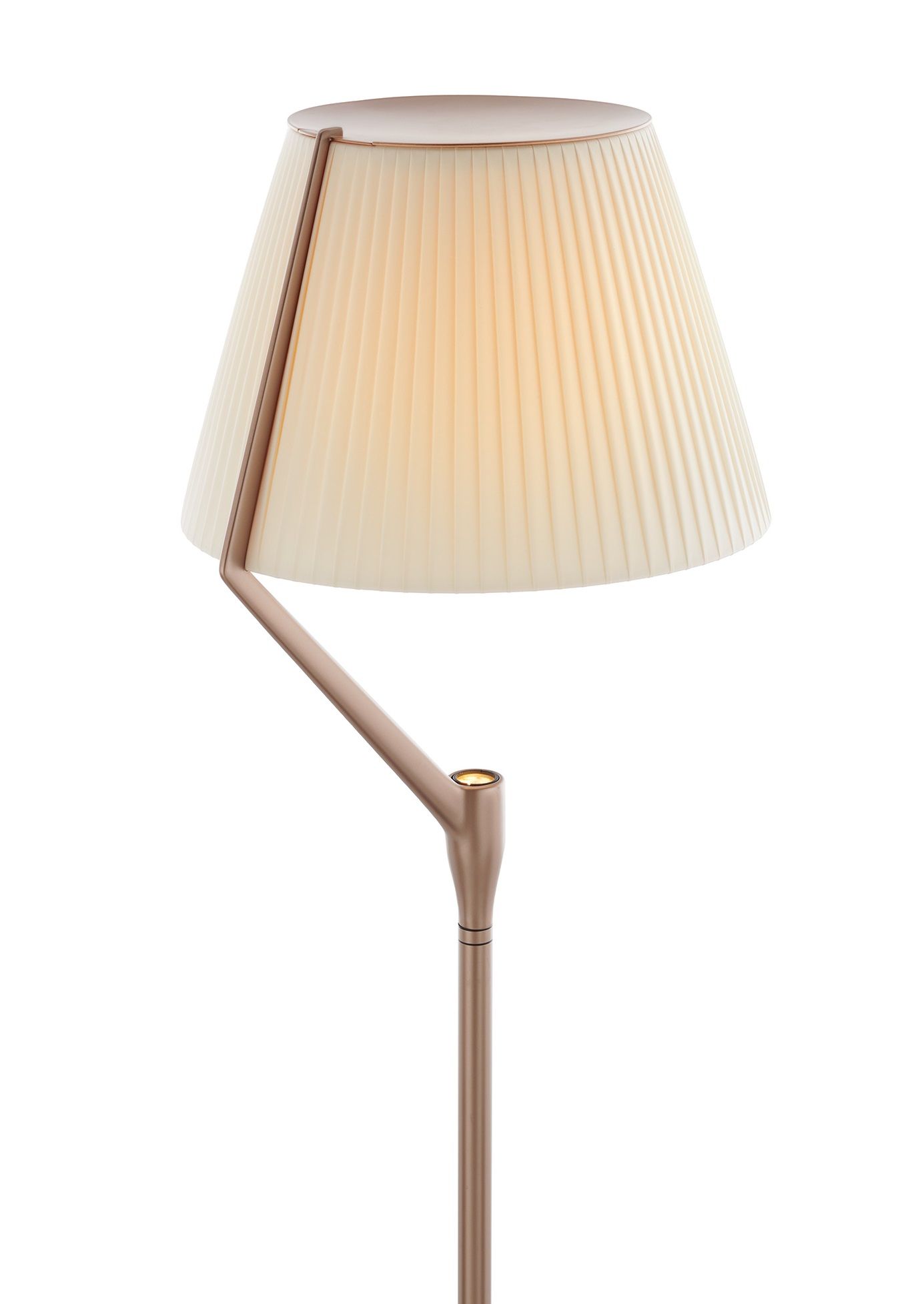 Angelo Stone Stehleuchte von Kartell: Moderne Stehlampe mit plissiertem Lampenschirm und bronzefarbenem Gestell.