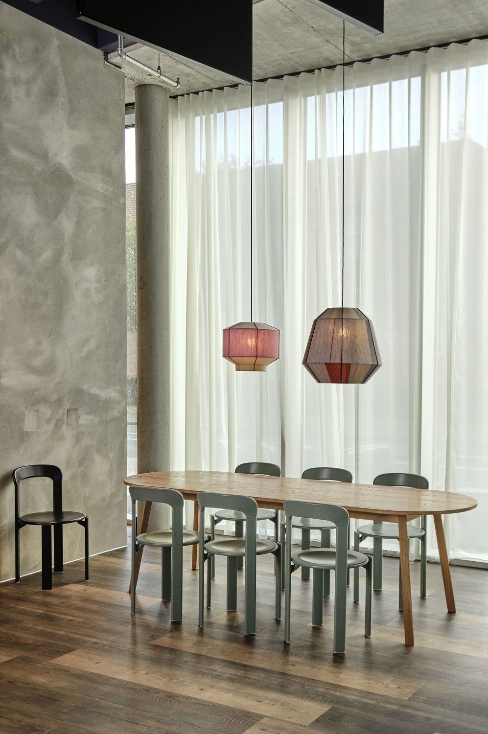 Triangle Leg Table Esstisch Hay