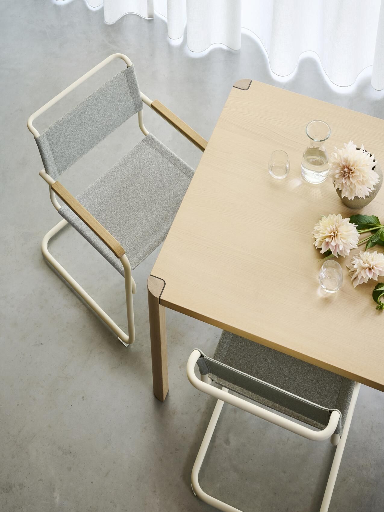 S 34 V / S34 V Freischwinger Thonet