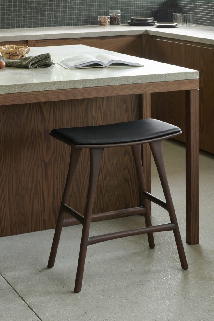 Osso Counter Stool Barhocker mit Sitzpolster Leder Schwarz Ethnicraft