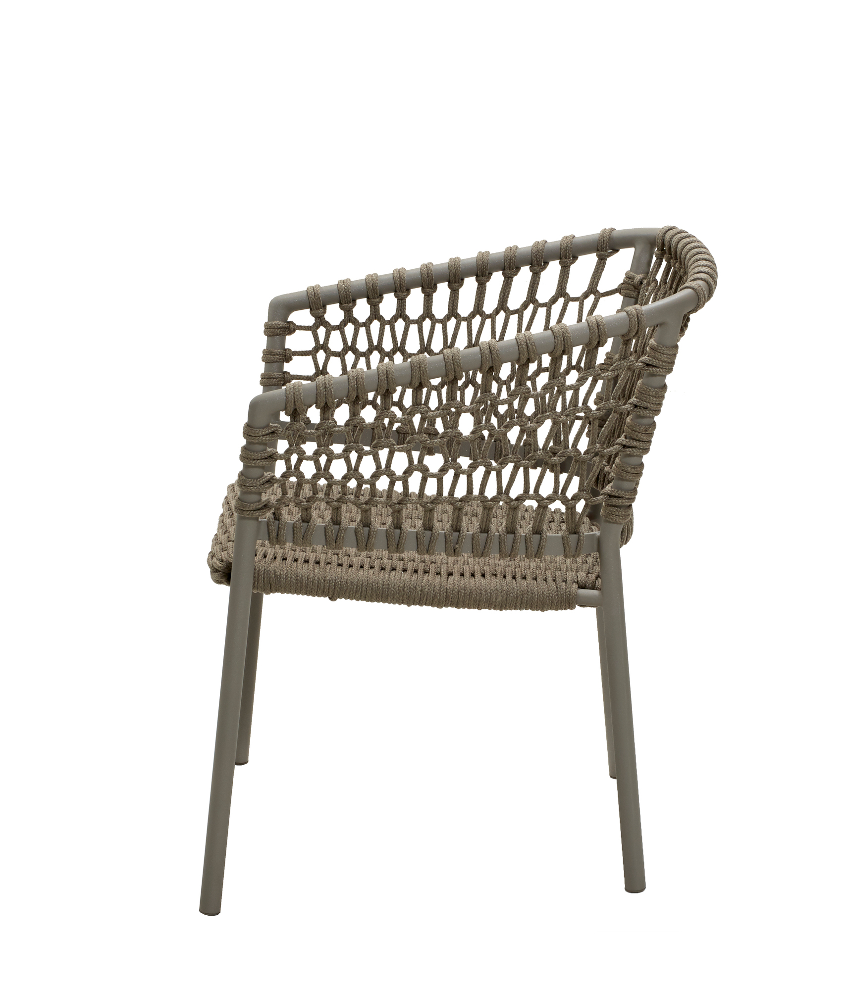 Ocean Sessel von Cane-Line in Taupe: Detailansicht des Outdoor Sessels mit geflochtener Sitzfläche.