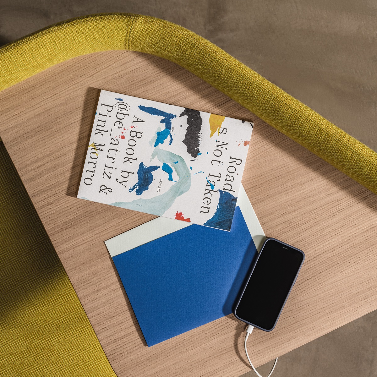 In Out Office ME2259 Bürotisch mit Schallabsorbierende Trennwände Andreu World