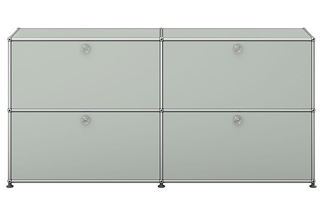 USM Haller Sideboard in Lichtgrau mit vier Klappen, modernes Designmöbel für Wohnzimmer und Büro.