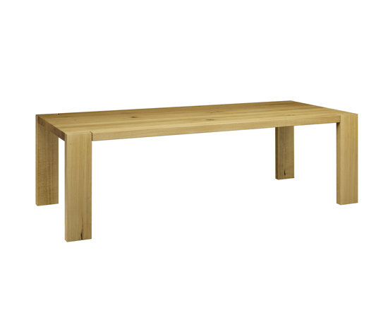 TA17 London Esstisch von e15: Moderner Holztisch aus Eiche, minimalistisches Design.