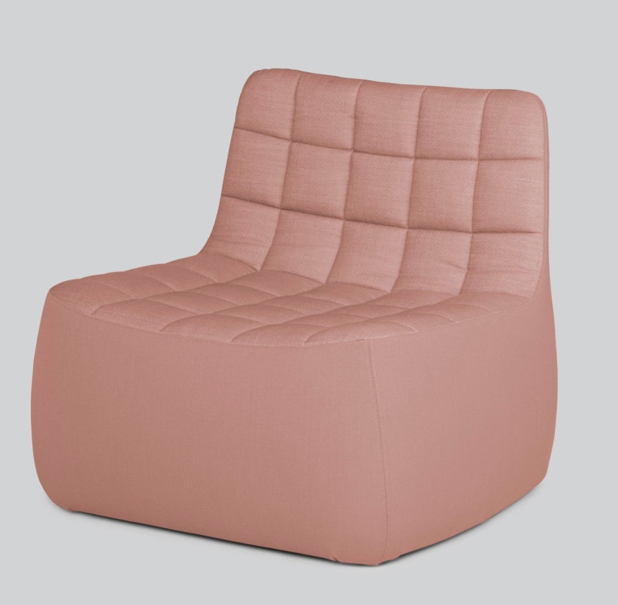 Yam Chair Sessel in Rosa von Northern, moderner Polstersessel mit gesteppter Rückenlehne für Wohnzimmer.