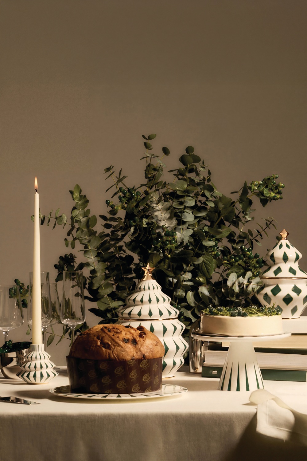 Delight Kerzenständer Porzellan Alessi 