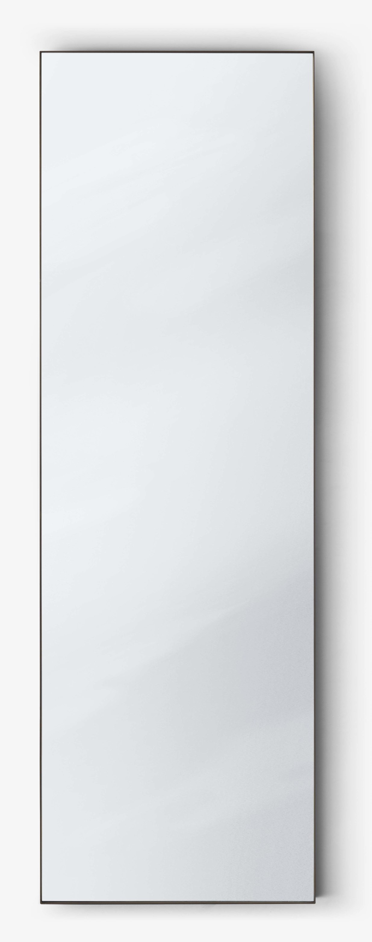 Rechteckiger Amore Spiegel von AndTradition, 190 cm hoch, mit schmalem, dunklem Rahmen.