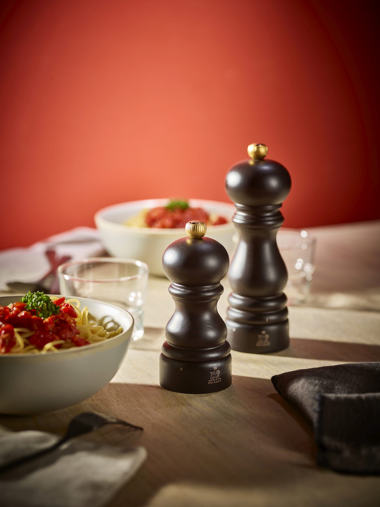 Paris Pfeffermühle H 18 cm Schokolade Peugeot