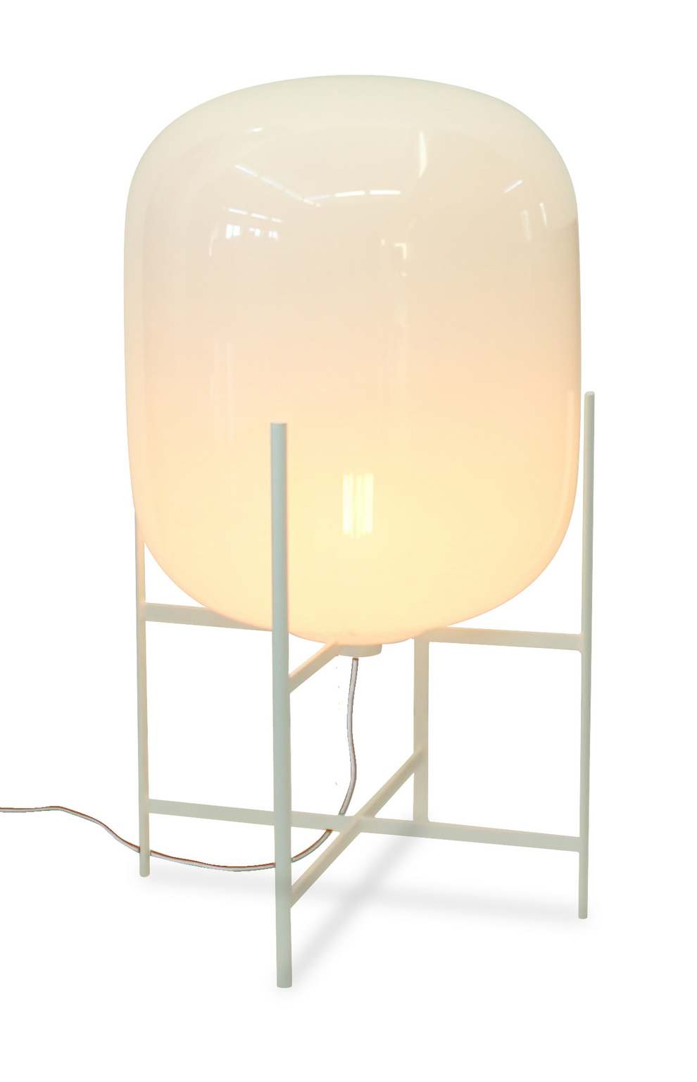 Weiße Oda Stehleuchte von Pulpo mit Glasdiffusor und filigranem, weißem Metallgestell.