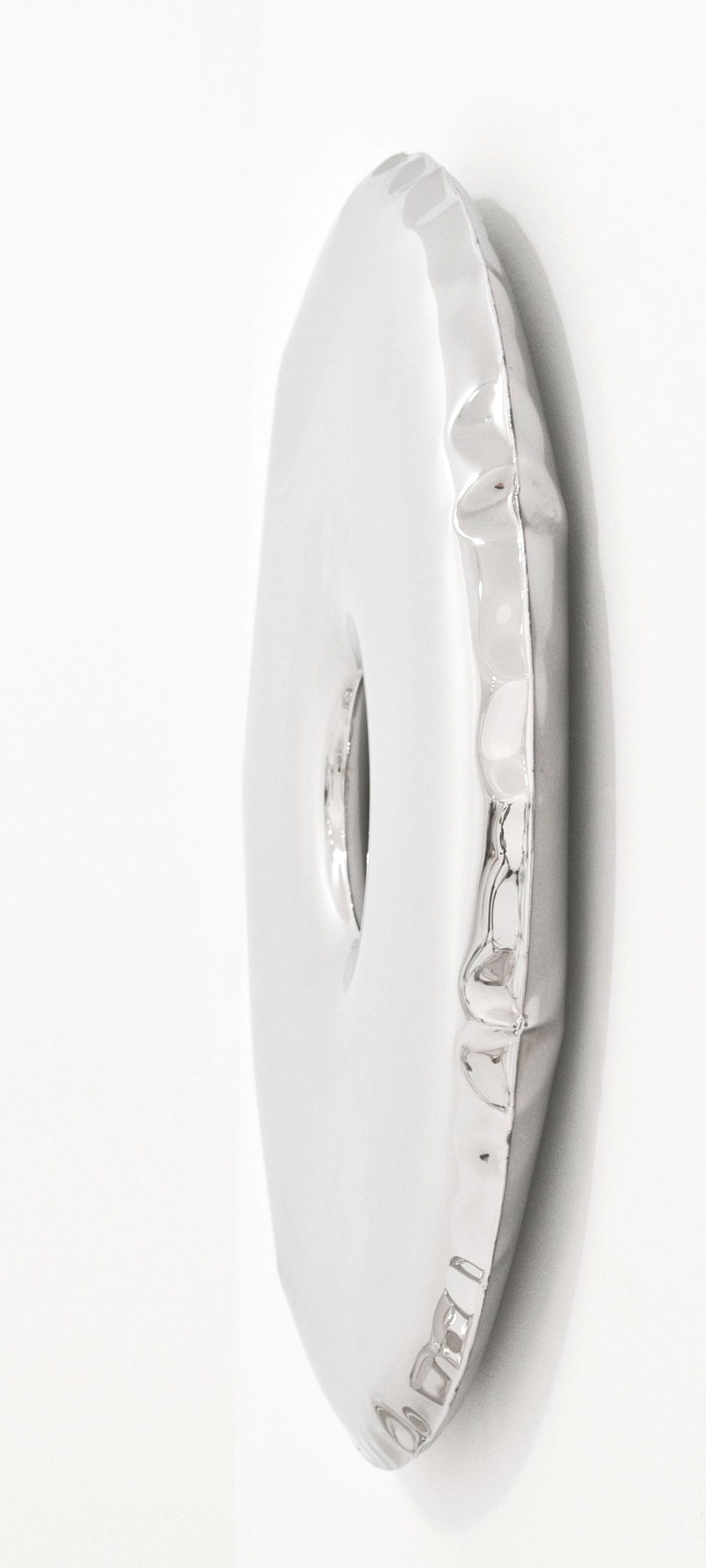 Silberner Rondo Spiegel von Zieta, 120 cm Durchmesser, modernes Design für Wanddekoration und Inneneinrichtung.