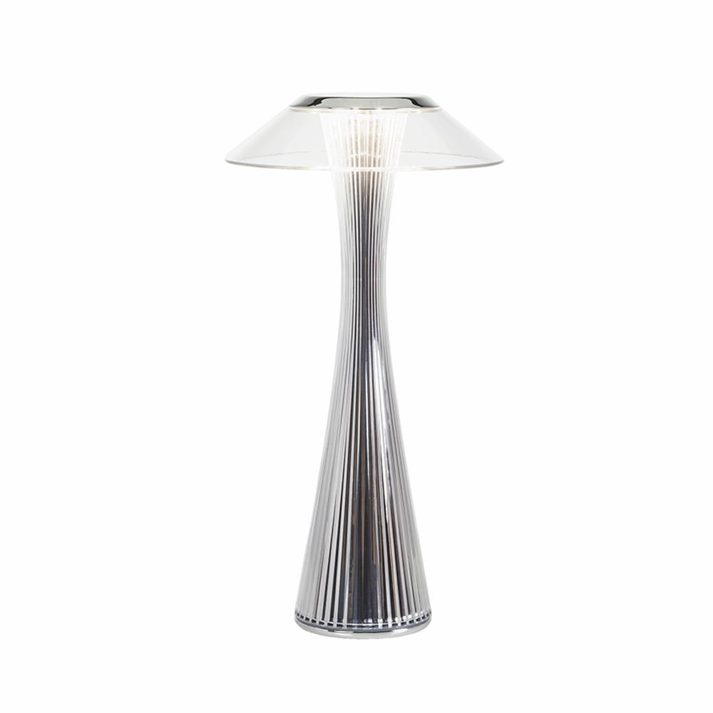 Space Tischleuchte von Kartell, verchromt, für den Außenbereich. Moderne Lampe mit transparentem Lampenschirm.