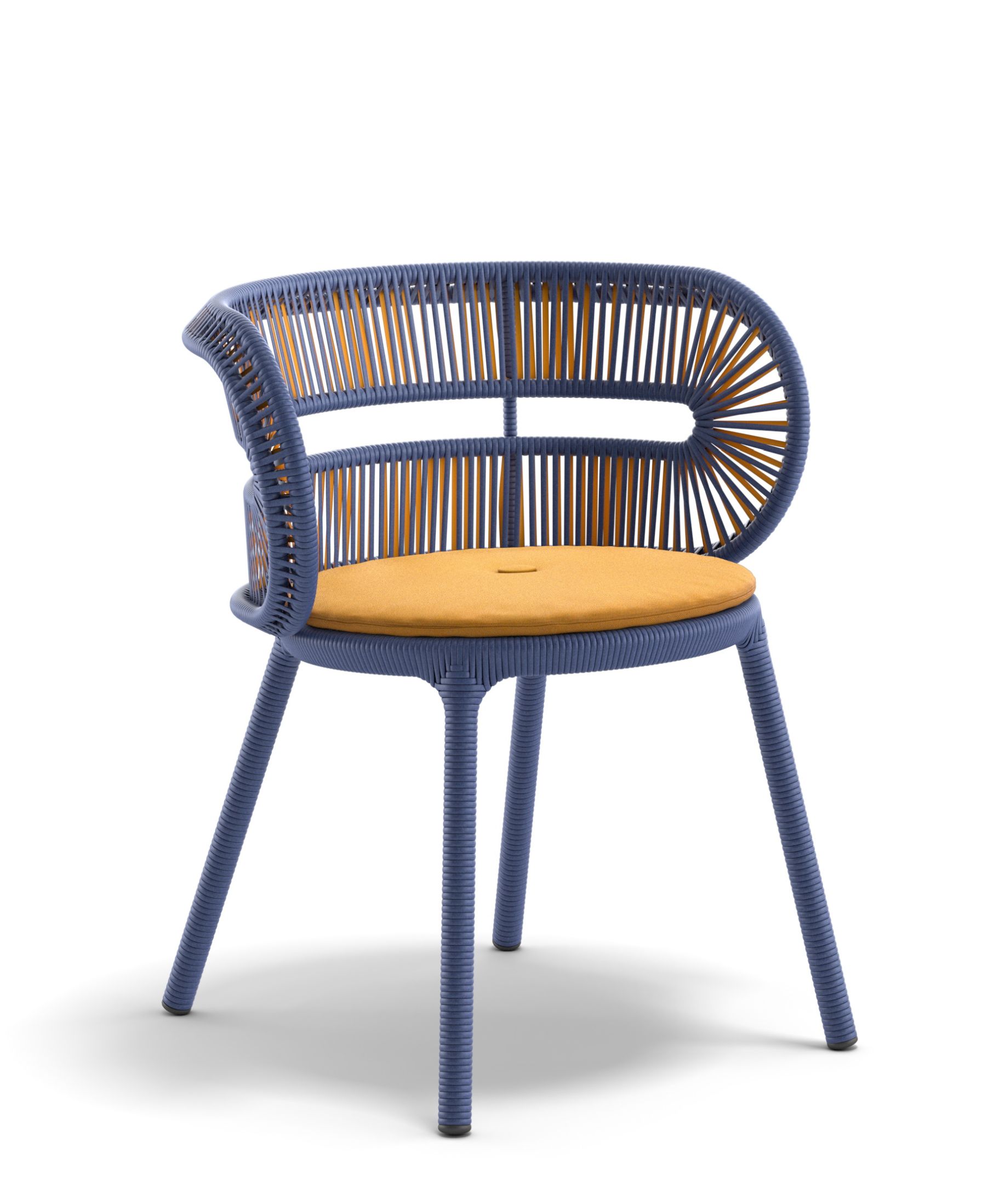 Cirql Outdoor Armlehnstuhl von Dedon: Blauer Gartensessel mit gelbem Kissen, modernes Design für Terrasse und Garten.