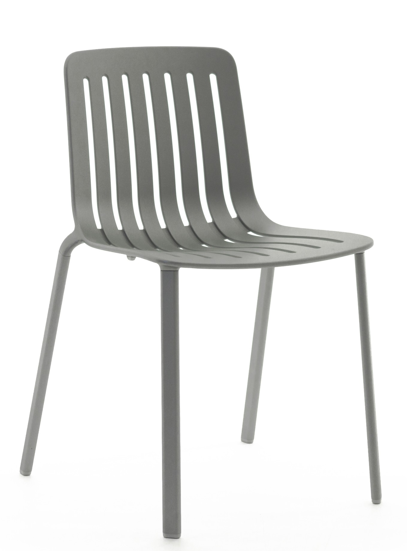 Grauer Plato Stuhl von Magis mit Lattenmuster für Esszimmer, Küche oder Garten.