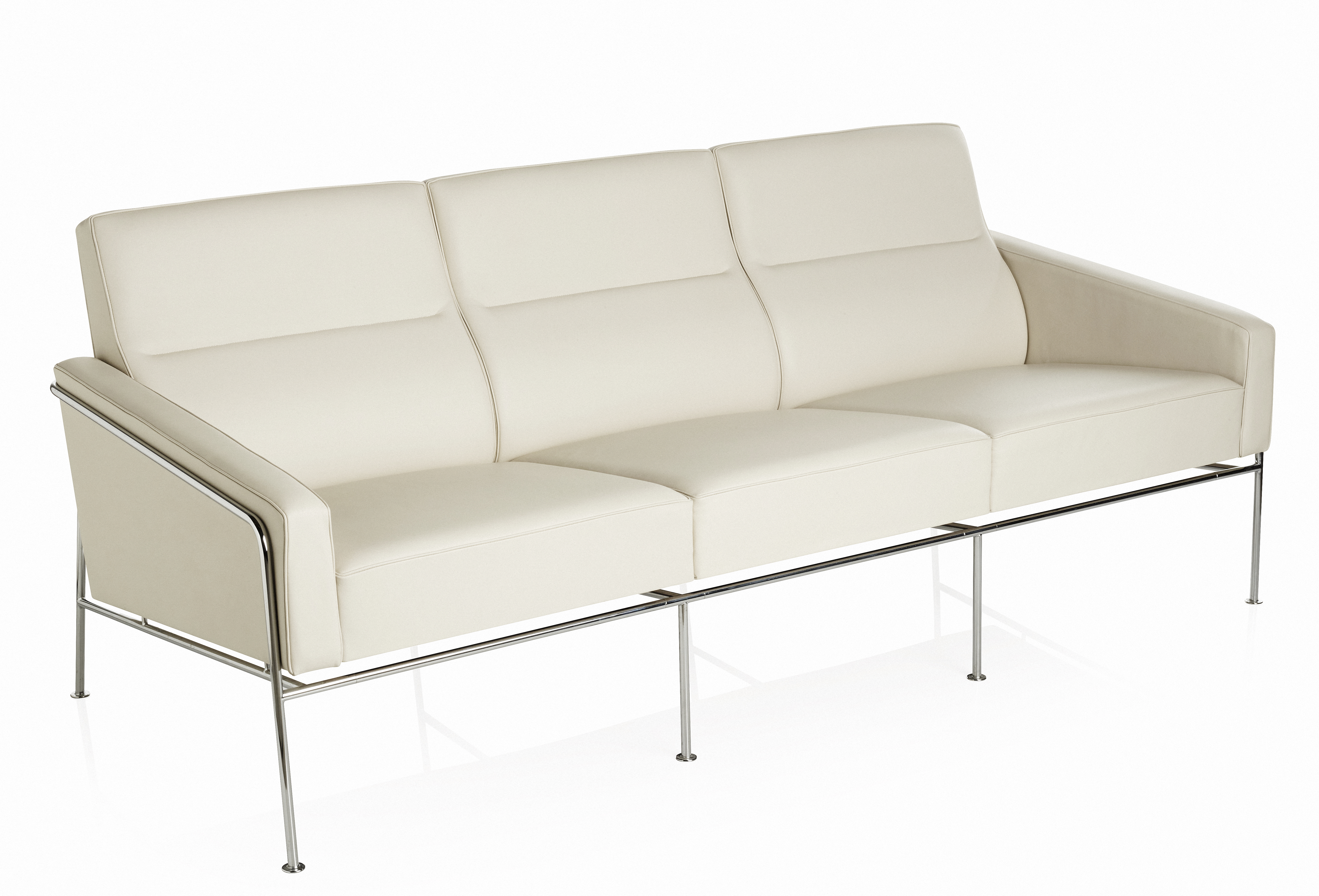 Serie 3300 Sofa von Fritz Hansen, 3-Sitzer in Leder, Gestell aus Chrom.