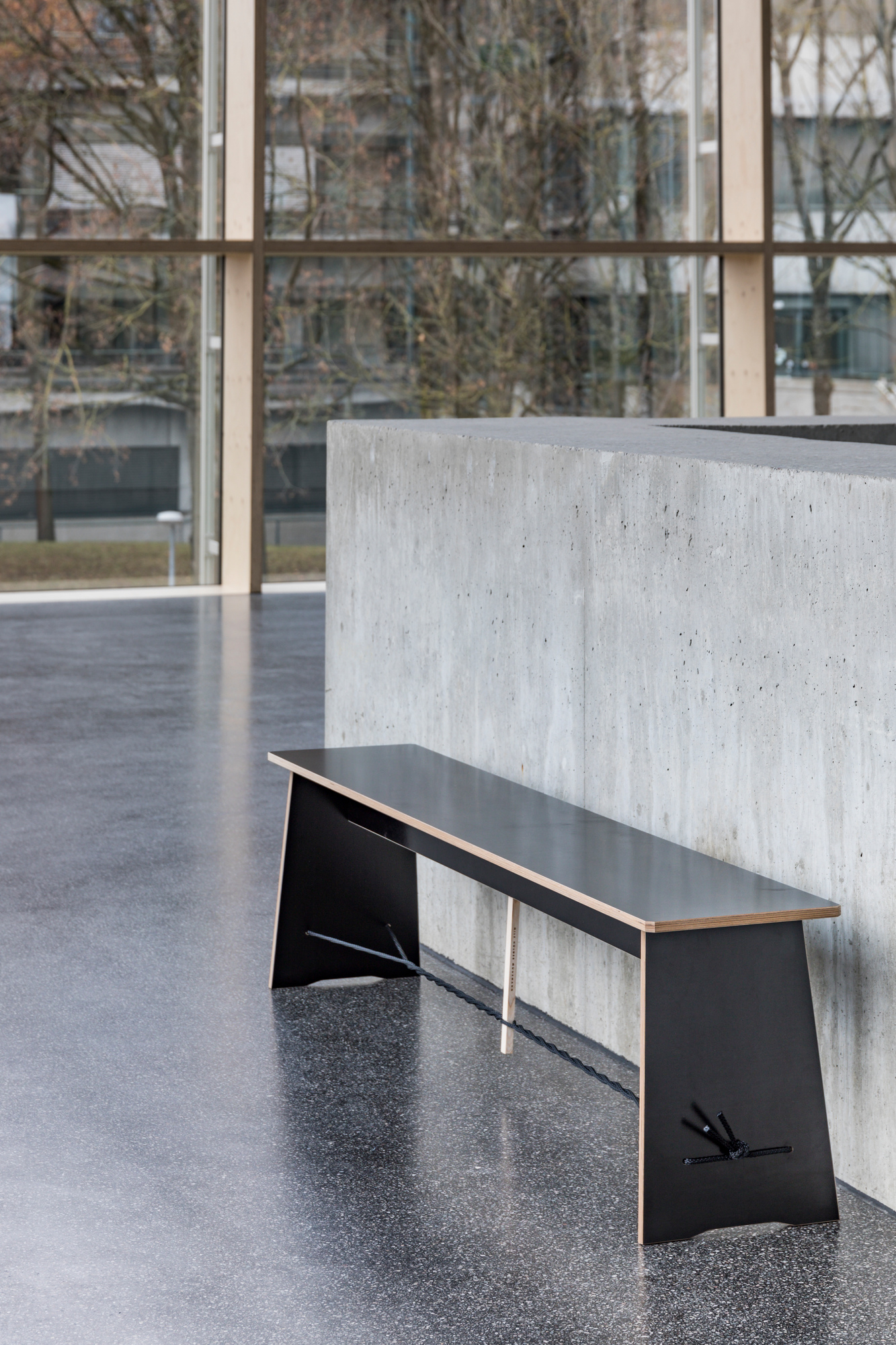 Langer Max Sitzbank 90 cm Nils Holger Moormann