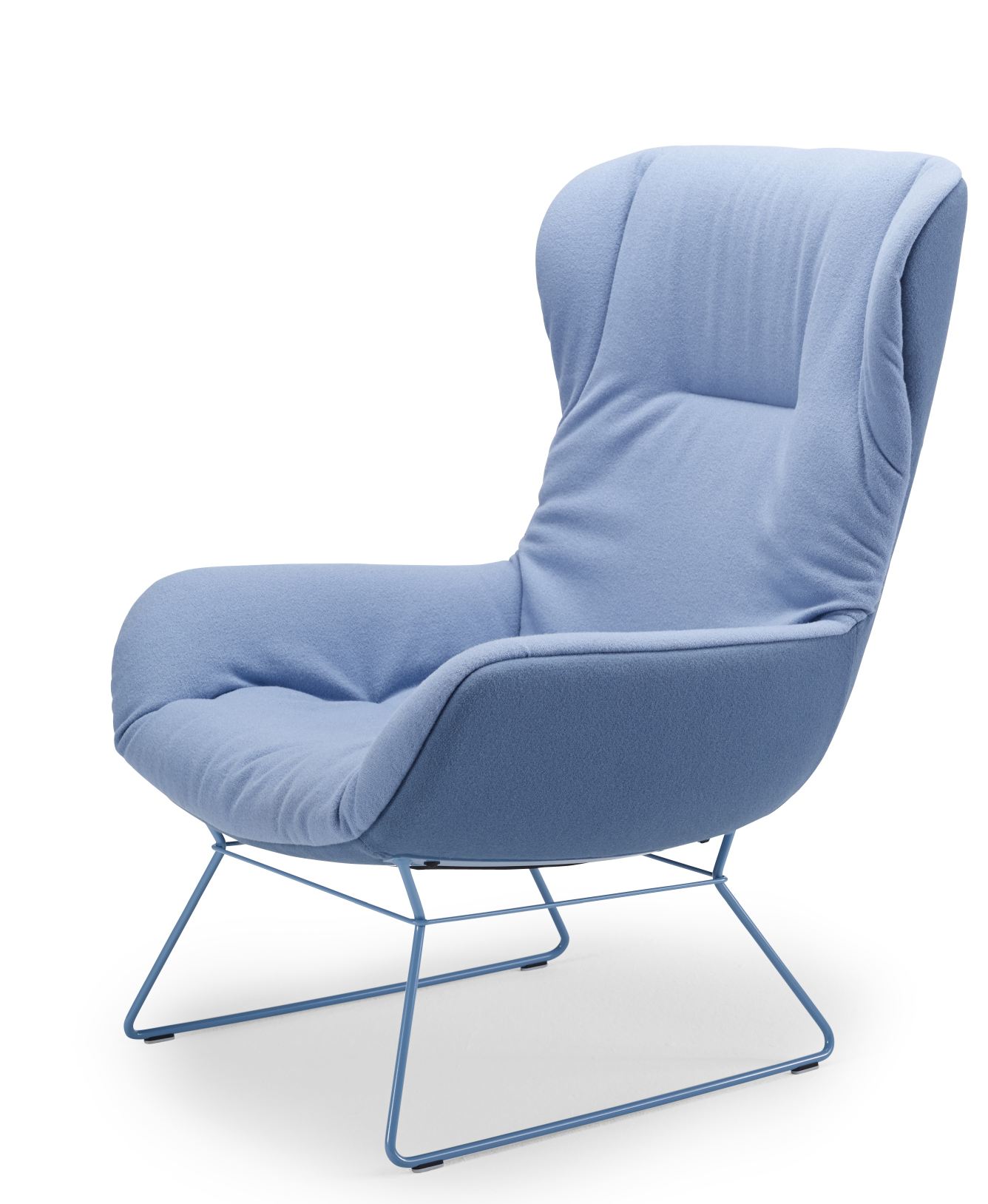 Blauer Leya Cocktail Sessel von Freifrau Manufaktur mit hoher Rückenlehne und filigranem Metallgestell.