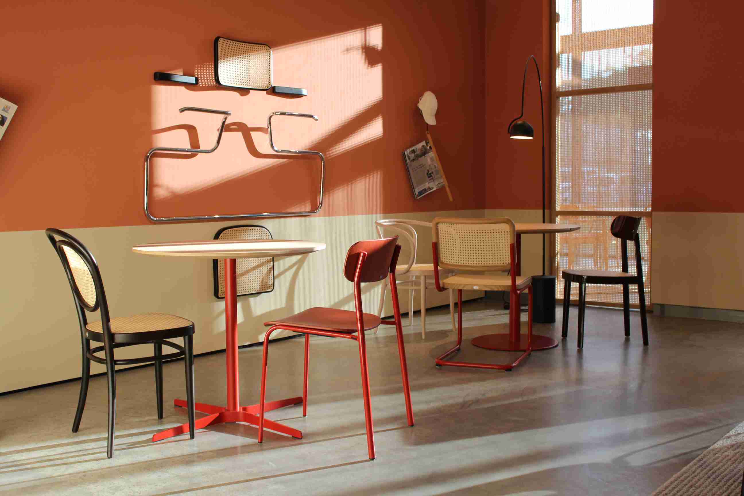 S 243 / S243 Stahlrohr Stuhl Thonet