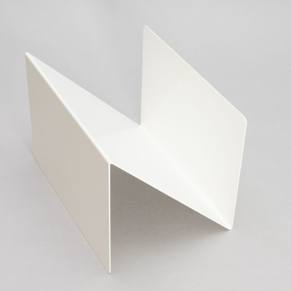 Weißer ZS01 M Zeitungsständer Stadie aus pulverbeschichtetem Stahl, modernes Design für Wohnzimmer und Büro.