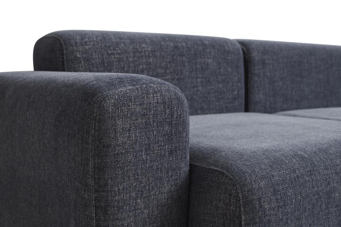 Detailaufnahme: Mags Sofa mit blauem Linara Stoff, modernes Design für Wohnzimmer und Lounges.