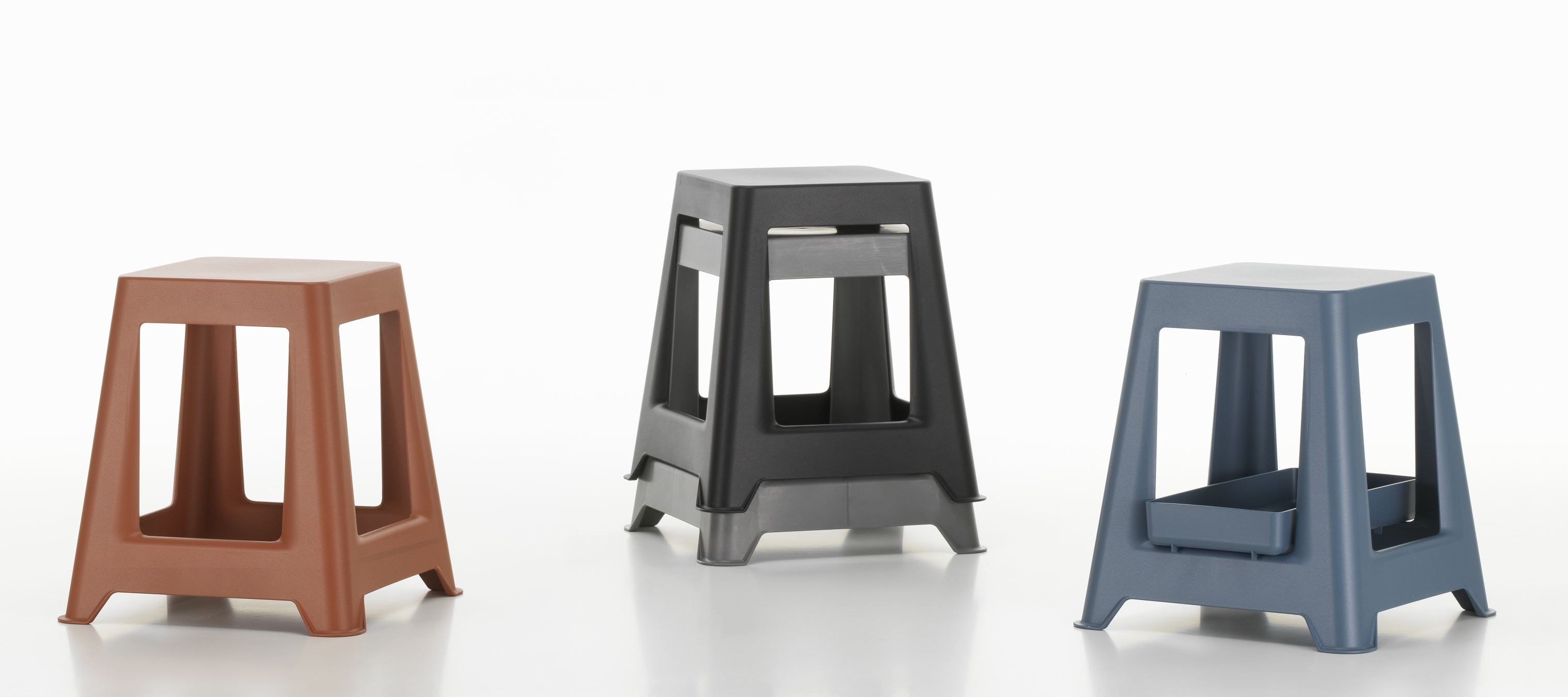 Chap Hocker RE  Vitra