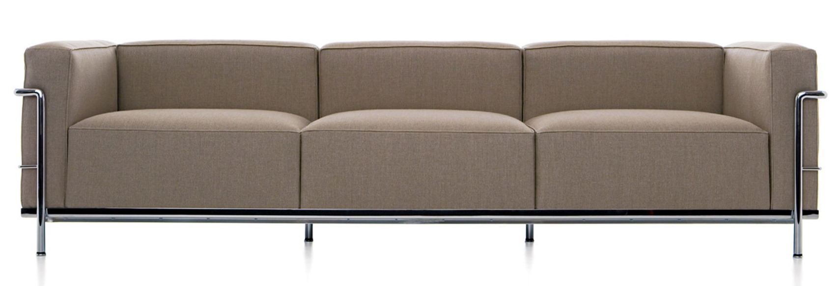 Beiger 3-Sitzer Cassina Sofa mit Stahlrohrgestell, modernes Design für Wohnzimmer und Büro.