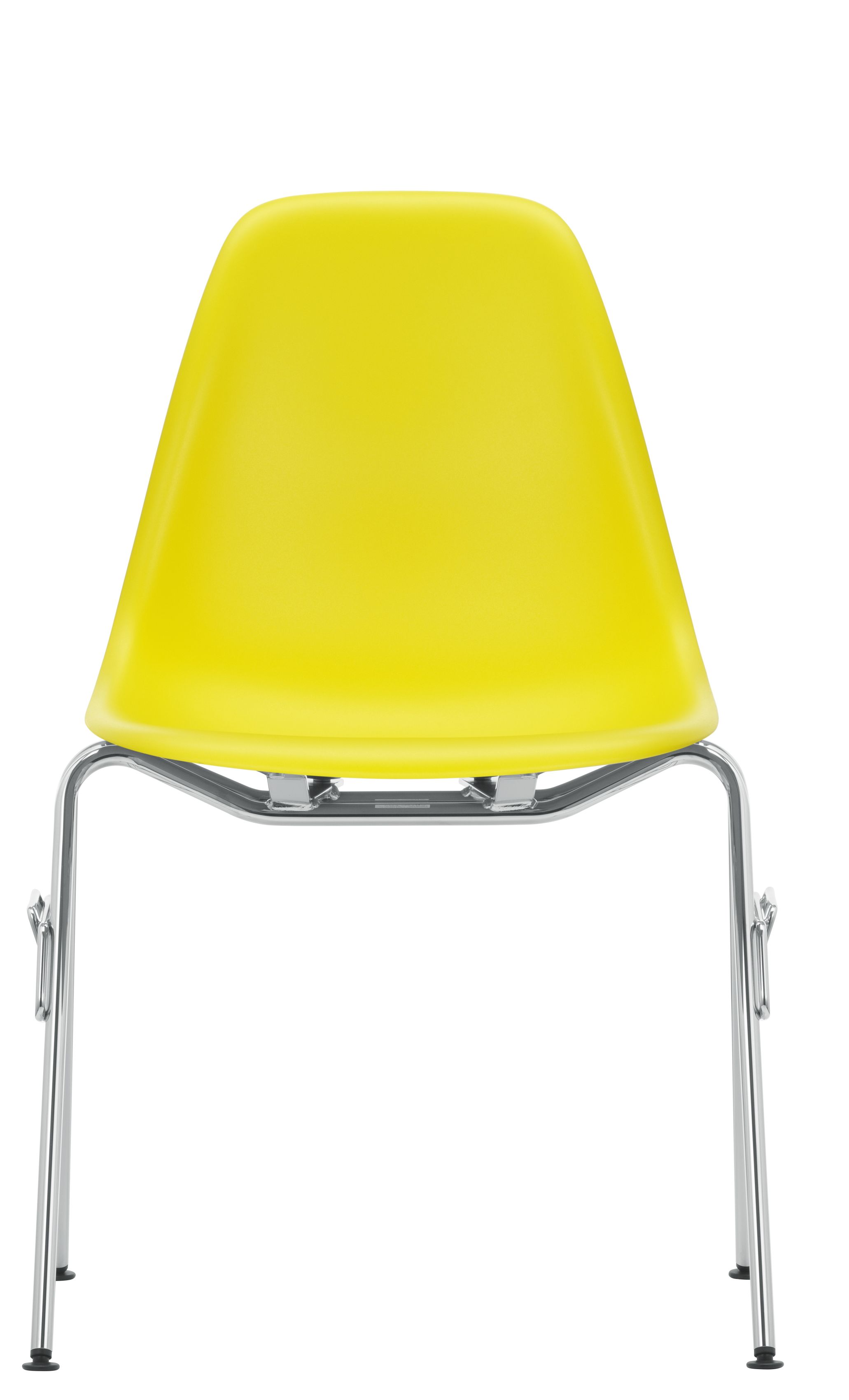 Gelber Eames Stuhl von Vitra mit verchromtem Gestell, Ansicht von vorne. Designklassiker.