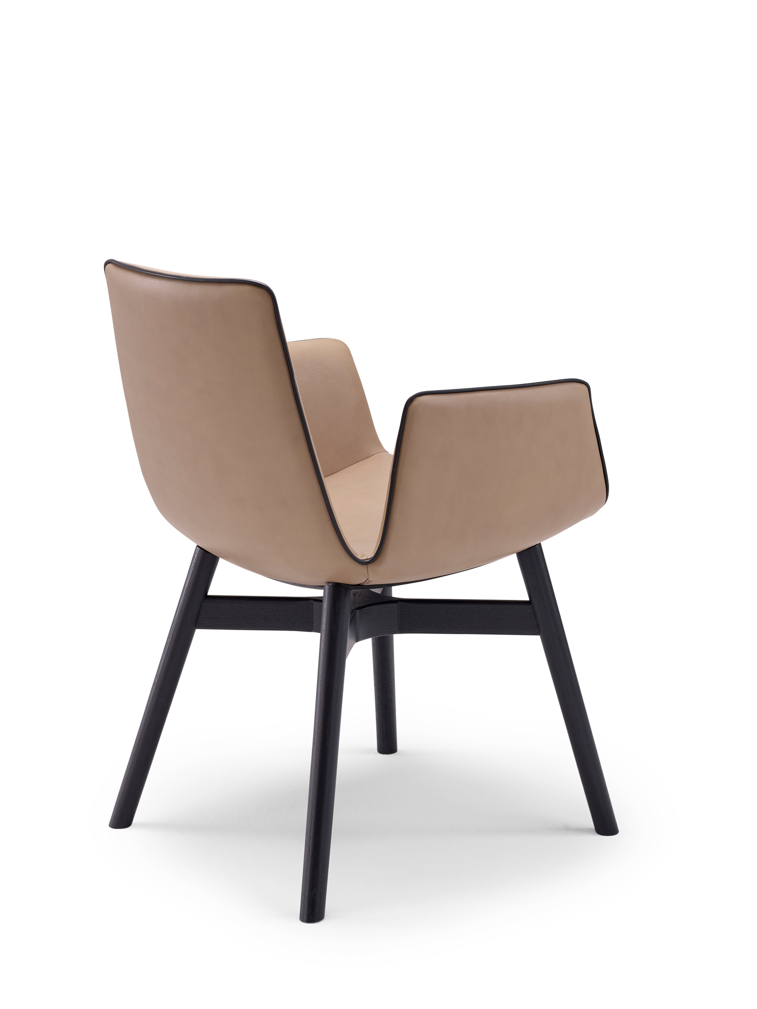 Amelie Stuhl mit Armlehnen Holzgestell Freifrau Sitzmöbelmanufaktur