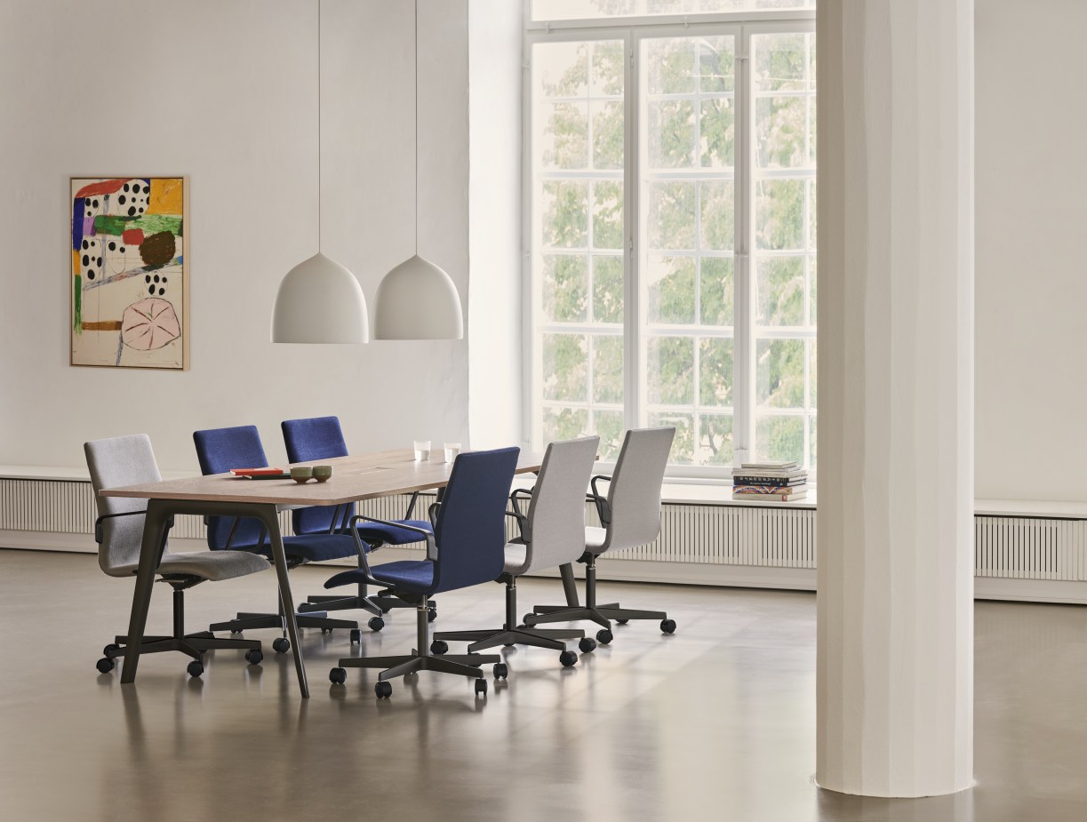 Pluralis Tisch Fritz Hansen