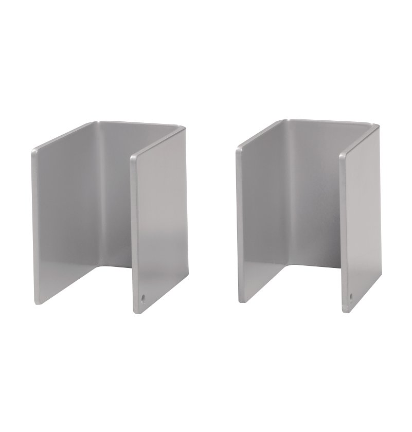 Zwei silberne Klammern für Müller Möbelwerkstätten Stapelliege, Zubehör für platzsparende Gästebetten.