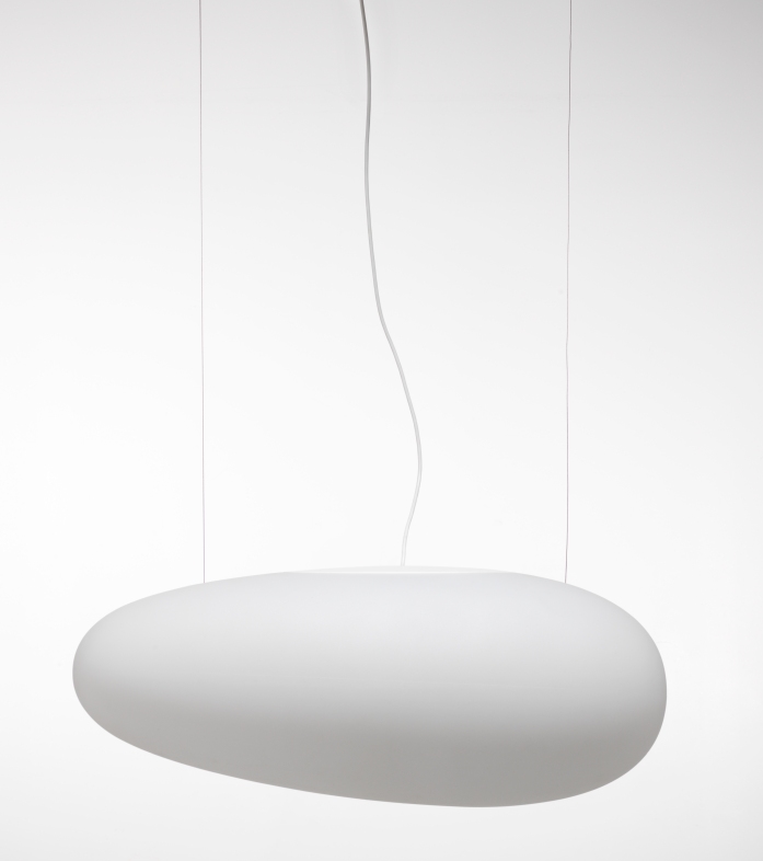 Weiße Avion Pendelleuchte von Fritz Hansen, moderne Hängelampe für Wohnzimmer und Esszimmer.