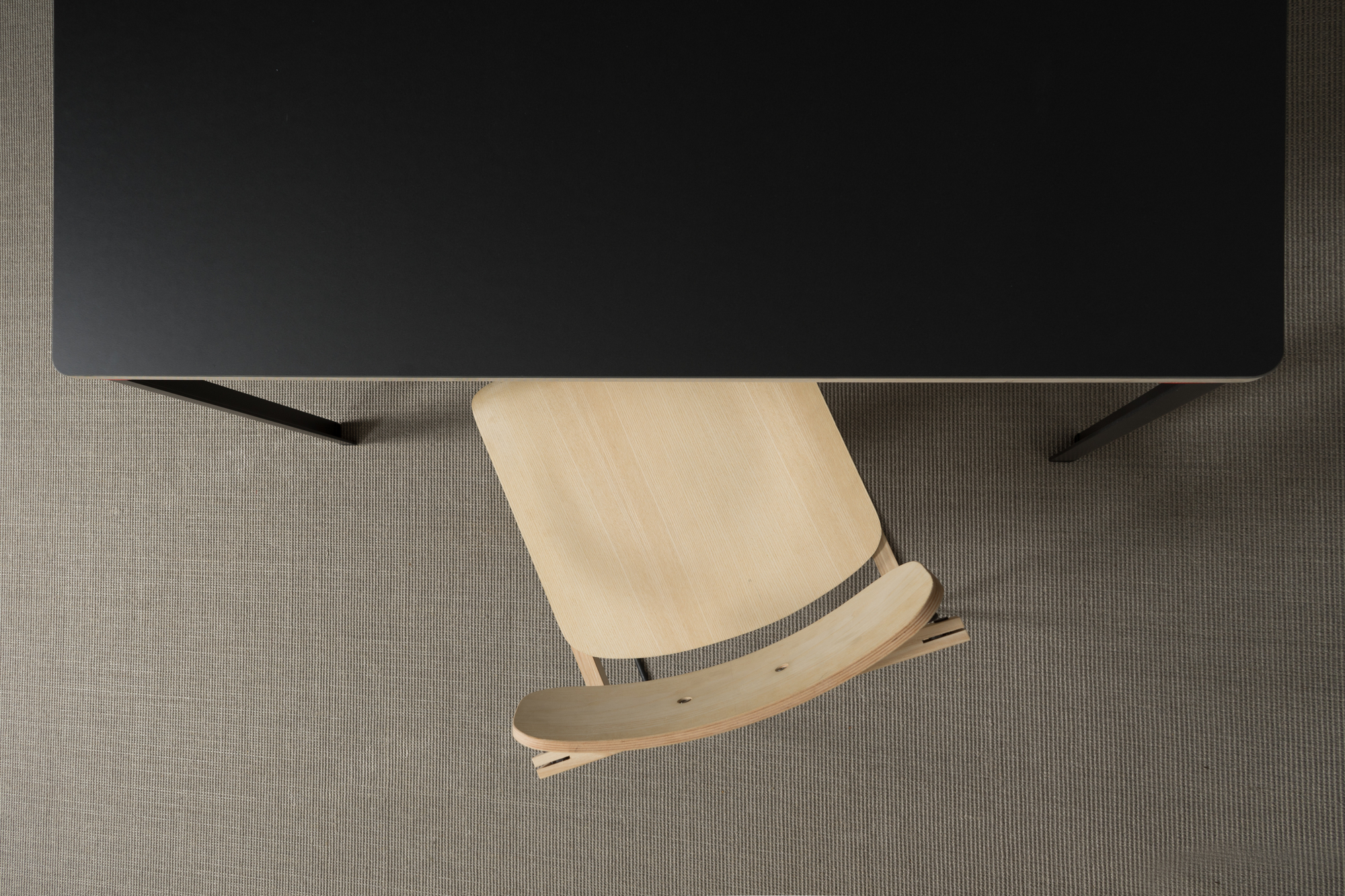 Bruto Stuhl ohne Armlehne Nils Holger Moormann