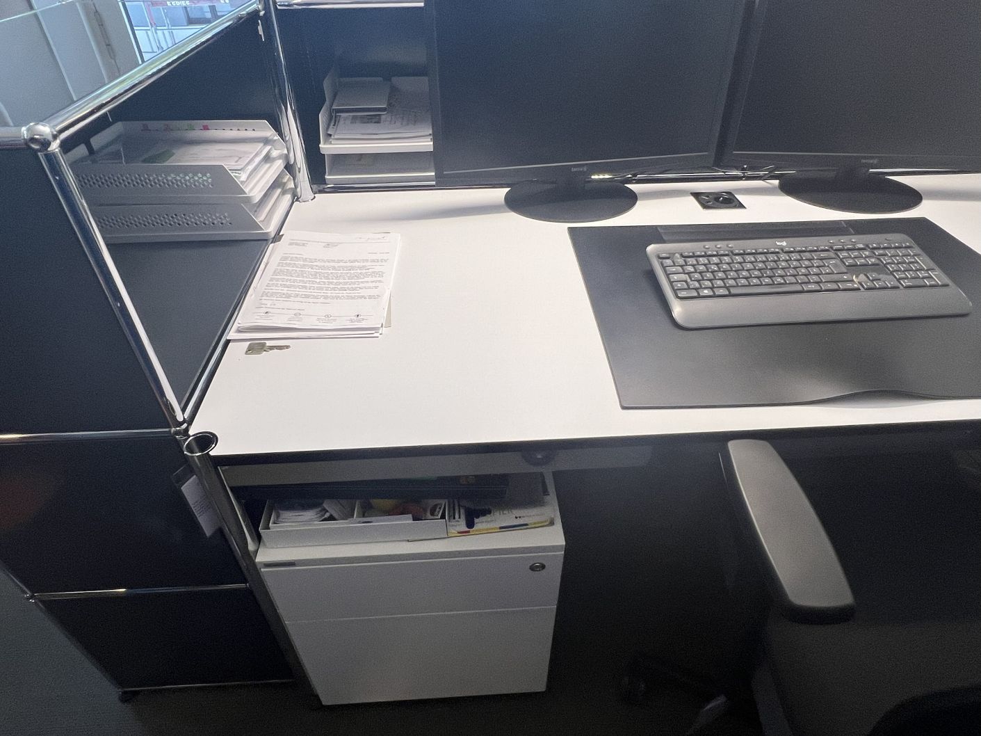 USM Haller Theke AUSSTELLUNGSSTÜCK / GEBRAUCHTMÖBEL