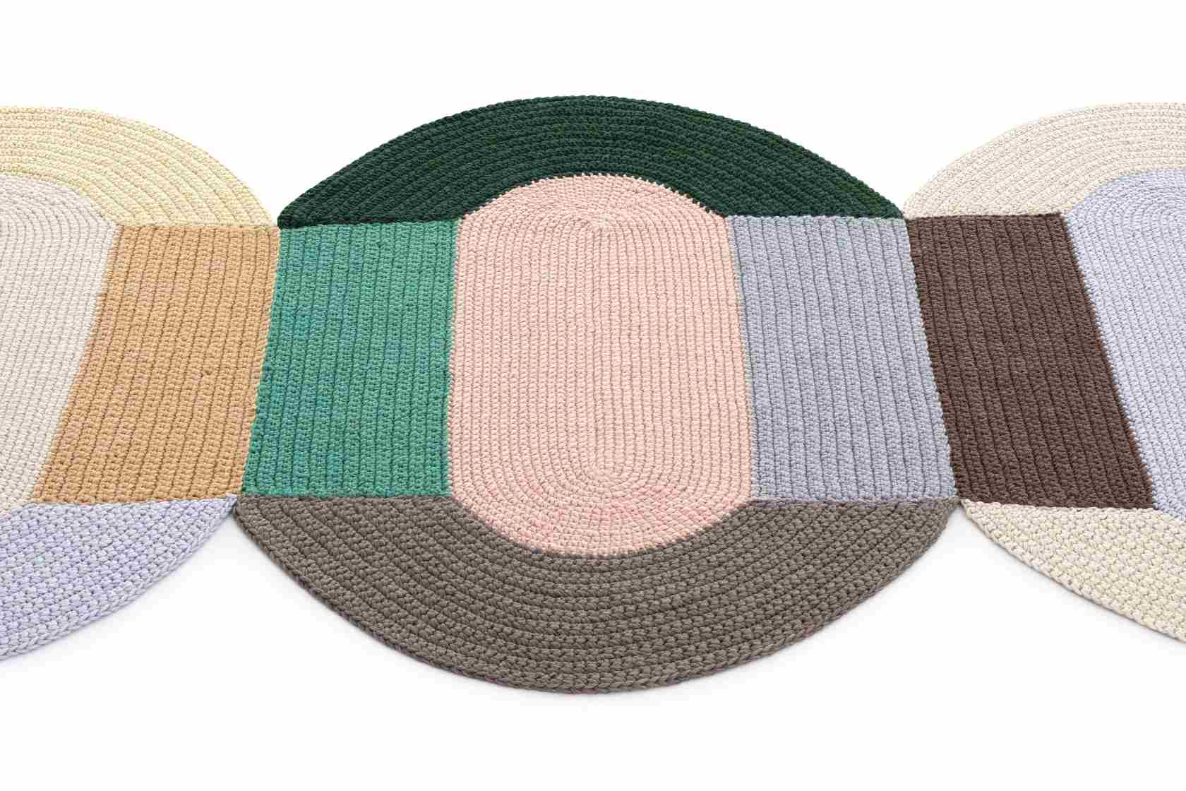 Handgefertigter The Crochet Collection Teppich 180x300 cm mit farbenfrohem, gehäkeltem Muster und einzigartigem Design.