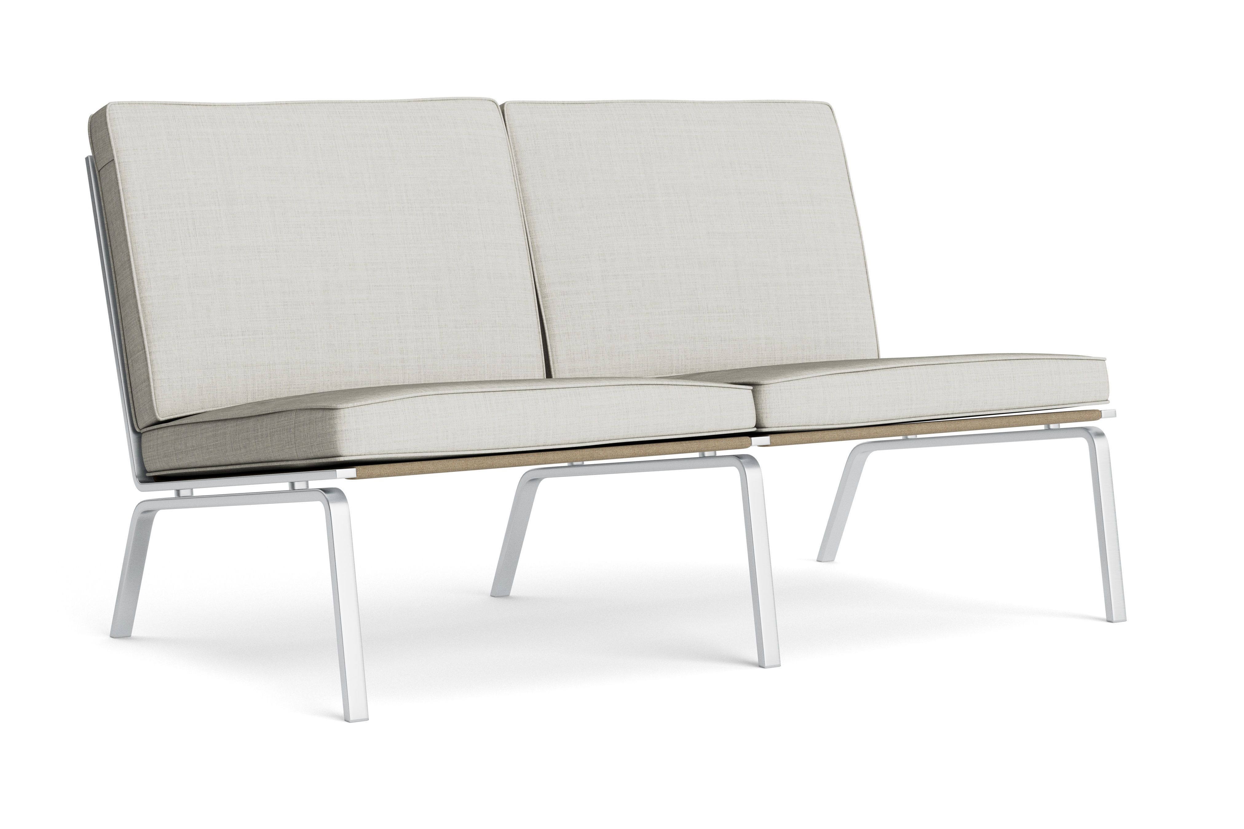 Man Couch Sofa 2-Sitzer von NORR11 in hellem Stoffbezug und minimalistischem Design mit Metallgestell.