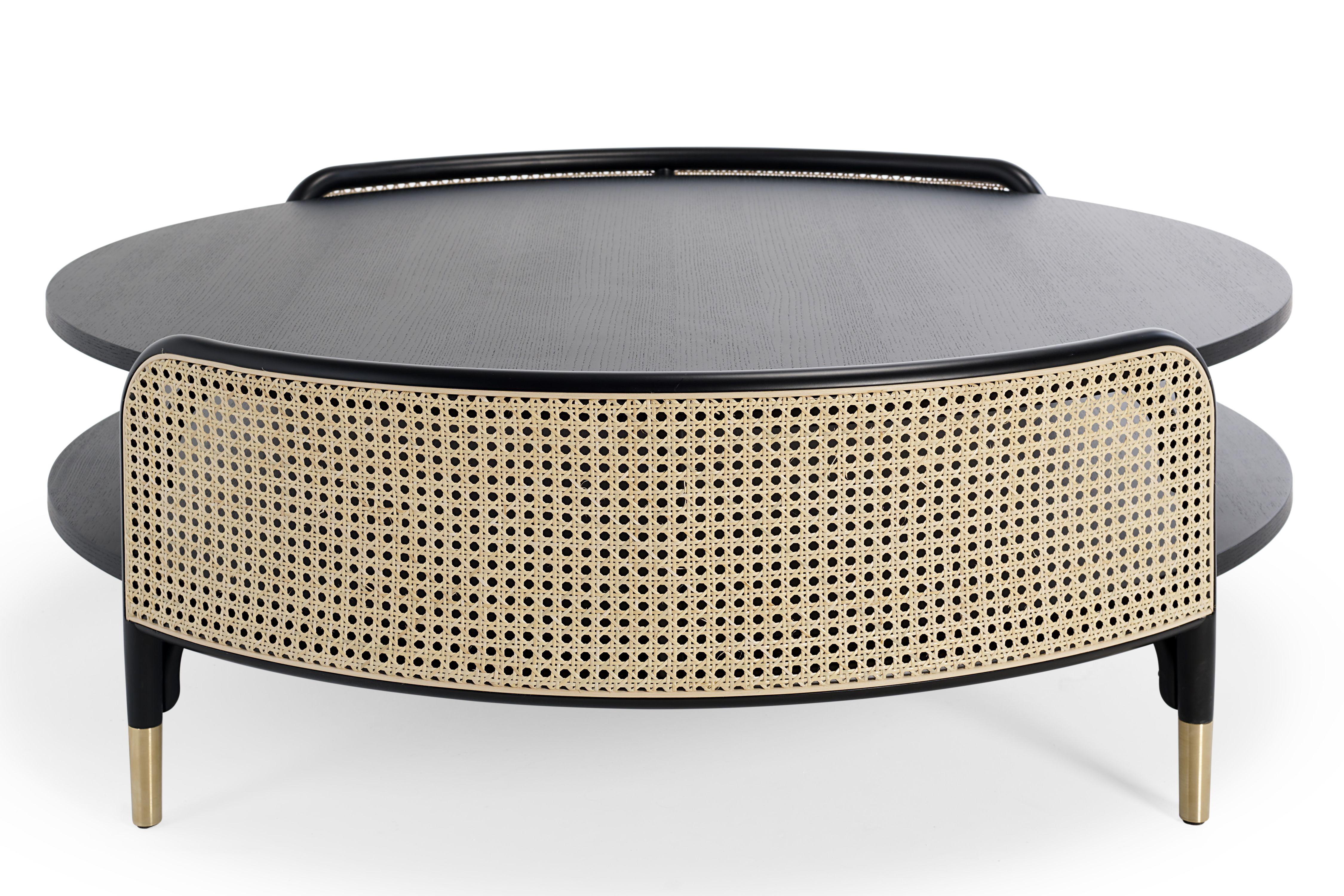 DETOUR Couchtisch von Wiener GTV Design mit Wiener Geflecht und schwarzer Tischplatte. Moderner Wohnzimmertisch.