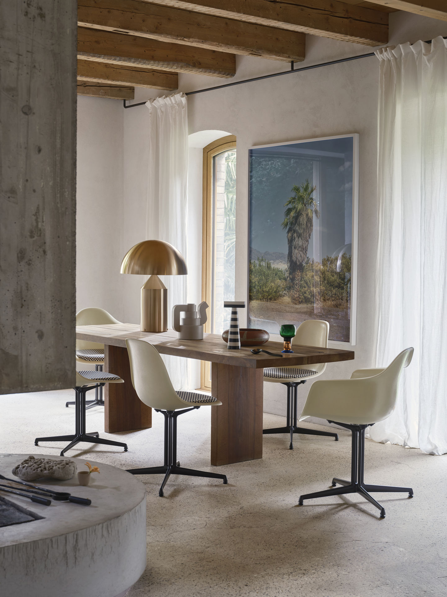 Eames Plastic Arm Chair DAL mit Sitzpolster Vitra